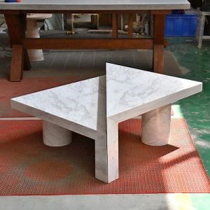 [Hot Item] Nordic Modern Triangle Shape Volakas White Marble Stone Coffee Table