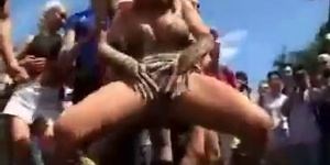 love-parade-berlin-exhibitionist