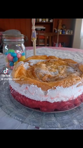 Torta Karpati sa jagodama Recept uskoro #vojvođanski #food #cake#kolač | Kuhinja Moje Ravnice