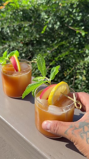 White Peach Mint Green Tea Recipe