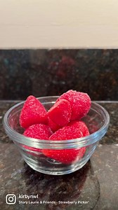 ✨ Summer Refresher Series ✨ Looking for a way to increase your protein with a refreshing summer protein shake? This strawberry cheesecake protein shake packs 40 grams of protein, 100% daily value of pure deliciousness! What you’ll need: -1 scoop of plant or whey based Strawberry Afterburn -Handful of frozen strawberries -1/2 cup light Greek yogurt -1-2 tbsp instant cheesecake Jell-O pudding -2/3 cup of milk Top with a little whipped cream and graham cracker crumbs..perfect summer time shake! | B