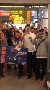 Born Ready just touched down in China. 🇨🇳🏀 (🎥: Lance Stephenson) | theScore