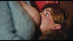 Maria Antonietta Beluzzi meztelenül a moziban