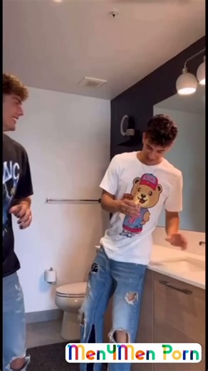 Angel Dario Garcia (alann23) - Melvin's first sex tape!