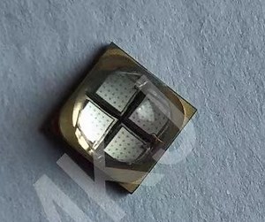 [Hot Item] UV LED 365nm 5W 10W LED Chips 365nm