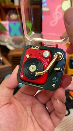 Limited Edition Bluetooth Walkman | Tech Byter