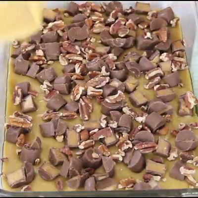 Make these no-fuss Loaded Turtle Cookie Bars and watch 'em disappear Full recipe here: https://www.melissassouthernstylekitchen.com/loaded-turtle-cookie-bars/ | Recipe Central