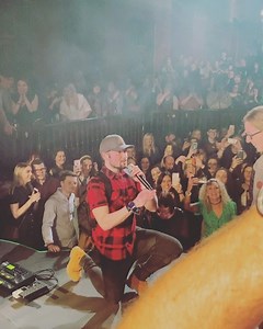 He gave her the greatest speech of all time, well done buddy, she said yes. Love happening hard tonight in Belfast👏🏼 | Chase Rice