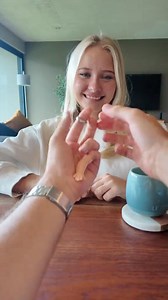 The little hand magic trick 😱 @Juliet #tiktoksa🇿🇦 #fyp #magic #BVIRAL | Magic Break