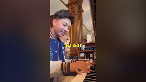 A girl raps Mockingbird in public