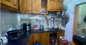 Bán nhà 5 Tầng ngay AEON Tân Phú chỉ 4.95 tỷ. DT: 4x10m. Hẻm thông rộng, thoáng. Sổ hồng hoàn công