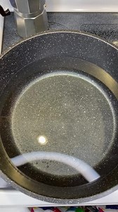 Guineitos en Escabeche … Sin Mollejas, pero les prometo que ya viene 🥰🥰 #cookingconomi #mecawoenna, #loquetedigatucorazon, #caribbeanfood #caribbean, #quickrecipes, #foodie #foodstagram #cookingathome #cocina #latina #boricua, #knorr, #maggi, #baldom, #iberia, #vitarroz, #prstrongwepa, #badia, #foodphotography, #greatvalue, #malher, #seafood #tutorial #puertorico #puertoricansbelike #perolike #criollo #memories | Cooking Con Omi