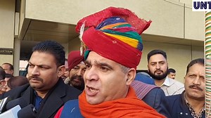 Ravinder Raina hoisted Flag at BJP Headquarter Jammu | UNT