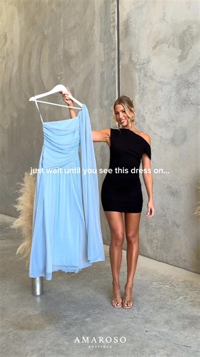 On my way to be over elegant again 💅 Get the look at www.amaroso.com.au | Amaroso