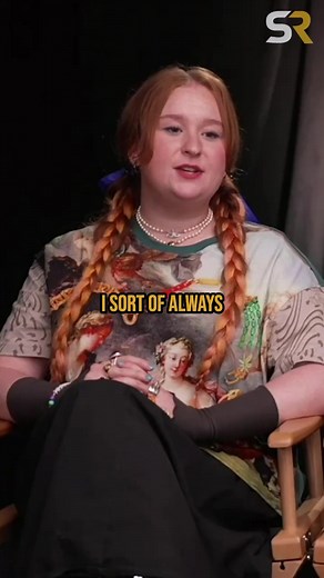 #HSMTMTS star Julia Lester says Ashlyn's queer journey is far from over. 👀 | Screen Rant