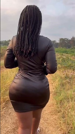 BIG BUBBLE ASS BOUNCING ON THE WAY 🥵🍑🍑🍆🤤