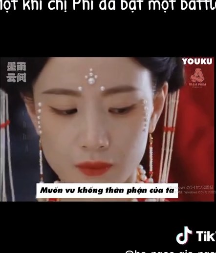 Một khi chị Phỉ đã bật mote battle. :))) Cả TG ná thở! #macvuvangian #tucquoccong_macvuvangian #vuongdao #vuongtinhviet #tucquoccong #ngocanngon #ngocanngon_macvuvangian #tietphuongphi #khuongle #tietphuongphi_macvuvangian