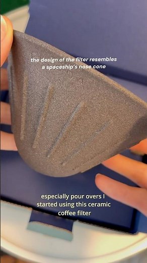 How to sustainably make pour over coffee with a ceramic reusable coffee filter 🌿☕️ #coffeefilter