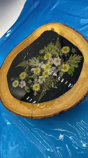 4.4K views · 72 reactions | DIY Wood Flower Clock癩 | LittleLee and Rose | Facebook