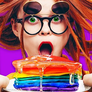 7.1K views · 74 reactions | Apprenez à fabriquer un savon arc-en-ciel et une protection de téléphone ! | Femme Heureuse | Facebook