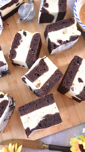 1.2K views · 18 reactions | Pentru reteta de prajitura cu branza de...