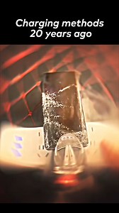 ✨Muribuka ukuntu kera, Iyo wajyaga gu-charging #telephone yawe hari igihe byasabaga ko ubanza gukuramo #battery? Ubu twarasirimutse, #itelP65 yaje ifite Charging Case yayo ibika umuriro wa 2400mAh🚀 bisobanuye ko ihita igira #battery🔋ya 7400mAh Utegereje iki? Gana iduka ryacu uyu munsi utahane iyawe #P65 #itelP65 #GoCyberGoPower #smartwatch #itelnativestorm #itelrwanda | itel