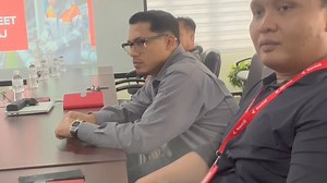 Program Meet & Greet Ranhill SAJ bersama YB ADUN Sungai Balang. Ranhill SAJ telah menerima kunjungan daripada Yang Berhormat Tuan Haji Selamat bin Takim. Sesi perjumpaan ini dilengkapi dengan penerangan operasi bekalan air bersih, perbincangan, perkongsian idea dan memperkukuh kerjasama murni kearah langkah positif demi masa depan perkhidmatan air yang lestari dan harmoni. #WaterforLife #RanhillSAJ #SetitisYangBermakna | Ranhill SAJ - Setitis Yang Bermakna