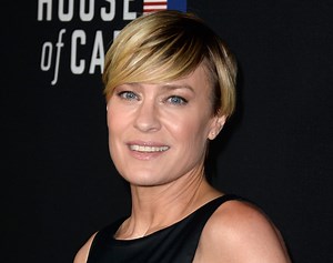 Robin Wright: i 50 anni da sogno della star di “Forrest Gump” e “House of Cards”