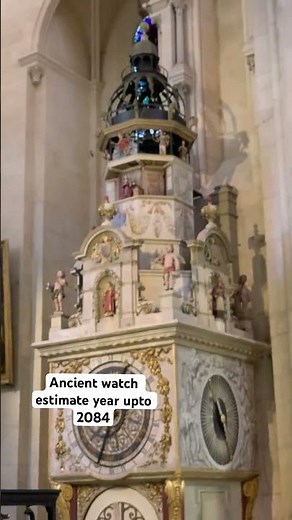 things to do in Lyon | oldest clock #France l'horloge astronomique cathedrale-saint-jean old clock