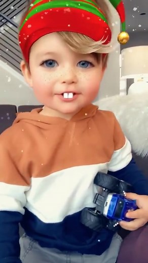 The only reason I keep #snapchat for the #filters #snapchatfilter #elffilter #toddler #christmasfilter I was laughing so hard at this.