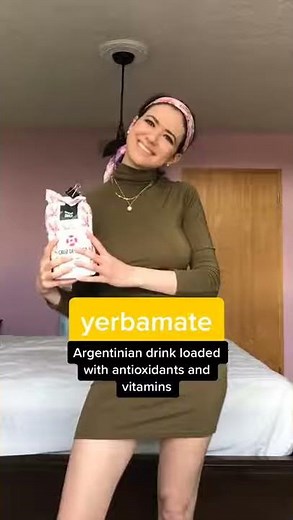 Busty Hanging Braless Babe Large Boobs Nip Slip And Pokies SUBSCRIBE FOR MORE