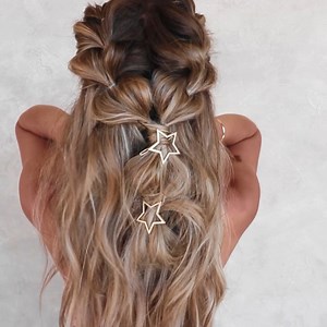 1.2K views · 68 reactions | Half- up style ⭐️ on this babe @lindseyraerogers @habitextensionmethod //  : @_andrewpowell | Habit Salon | Facebook