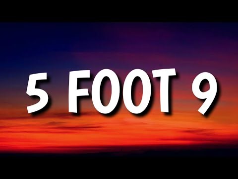 Tyler Hubbard - 5 Foot 9 (Lyrics)