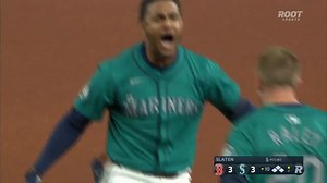 JULIOOOOOO 🗣️ Julio Rodriguez gets his first career walk-off 😤🔱 🎥: ROOT SPORTS | Northwest Region | MLB on FOX