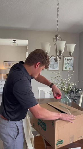 Skip the driving and hassle of traditional storage solutions. Let Big Blue Boxes do the heavy lifting and transport your items for you. Schedule your Big Blue Boxes storage container today and experience the convenience and flexibility of our on-demand storage. | Big Blue Boxes | Facebook