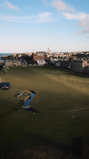 Peter Millar on Instagram: "It’s a one-of-a-kind tournament, but how does it work, exactly? @joeamabile1 is here to break down the @dunhilllinks for you."