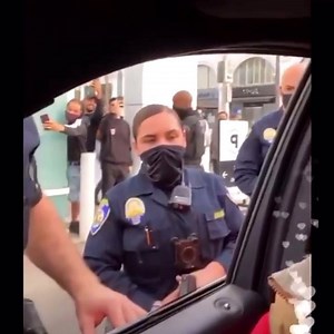 Migos Rapper Offset was detained by Beverly Hills Police Department after running into a Trump Rally. Wife Cardi B had no issue approaching police. Thoughts? | Entertainment Discussion