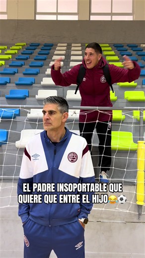 Volvió este personaje que tanto les gustó 😂⚽️ IG: AGUSMOUMA.7 SEGUIME🙌🏻 🎥 @nikoromero @Herchu #viral #futbol #humor #parati #amigos