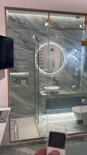 Bathrooms & Showers with Integrated Smart Glass Looking for an alternative privacy solution to the standard bathroom windows frosted glass? Look no further than our electric privacy windows for bathrooms, where your privacy can be controlled at the flick of a switch! Our smart glass range includes our switchable double glazed units for external glazing and switchable laminate glass for internal applications (like frosted shower screens), offer a perfect privacy solution for bathrooms. Switchable