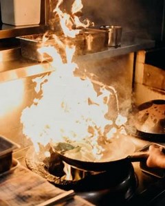 Cobra waterless wok firing on all cylinders! The Cobra commercial...