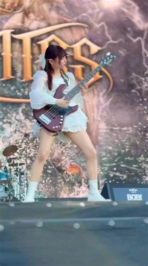 魂の【SLAP】BassSolo🔥At #wackenopenair TheCastaway / #LOVEBITES #BASSIST #BASS #fami