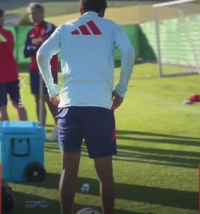 139K views · 4.5K reactions | لامين يامال يستعرض مهاراته الاستثنائية ⚽️ | Maroc Sports Plus | Facebook