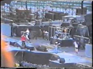 Faith No More - Kindergarten + Chinese Arithmetics @Alvalade 1992