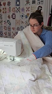 Gloves and walking foot are essential for me when quilting on my domestic machine. Leave your tips in the comments! Machine: Husqvarna Viking Designer Topaz 50, currently on loan from @husqvarnavikinguk #machinequilting #quiltingtips #quiltingideas #howtoquilt #scrappypatchwork #quilting #husqvarnasewingmachine #husqvarnasewing #husqvarnavikinguk #designertopaz50 #walkingfootquilting | Stitch With Rachel