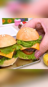 Miniature Beef Burgers | Cake Lovers