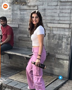 Rasha Thadani, Nimrat Kaur, Anita Hassanandani Reddy Spotted at Bandra #rashathadani #NimratKaur #AnitaHassanandani | Moviefied