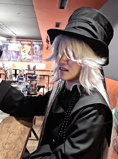 Грелль опять в своем репертуаре... Grelle:@The Wind Madam Red:@Мирай #kuroshitsuji #undertaker #grellsutcliff #blackbutler #cosplay