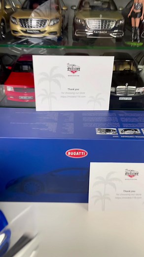 🔵 Bugatti Veyron L’Edition Centenaire (Chrome / Blue)📐 1:18 scale. ⚙️ Minichamps. 💲 Models118.com. You can buy this and more amazing 1/18 scale models from www.models118.com | AC Collection