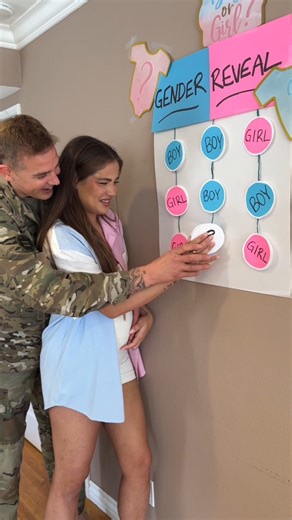 18K views · 149 reactions | Soldier returns home to surprise pregnant girlfriend and find out the gender of their first baby together 凉 Soldier returns home to surprise propose to pregnant girlfriend and finds out the gender of their first baby together. #family #baby #pregnancy #couplegoals #blessed | Jamie and Blake | Facebook