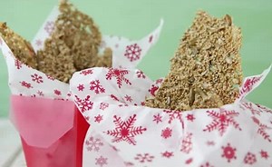 My easy nut brittle! Sweet, delicious, and just beautiful 朗 | weelicious | Facebook